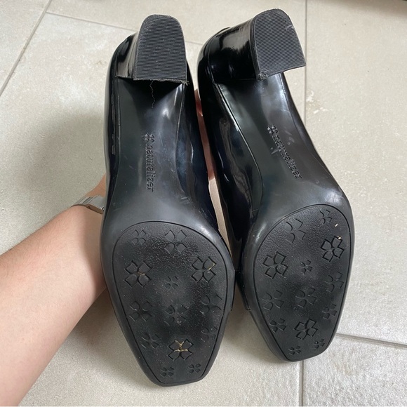 Black Naturalizer Pumps - Picture 8 of 8